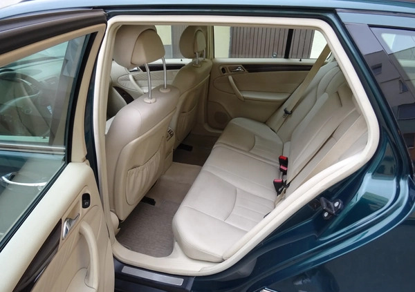Mercedes-Benz Klasa C cena 16900 przebieg: 278000, rok produkcji 2005 z Puławy małe 277